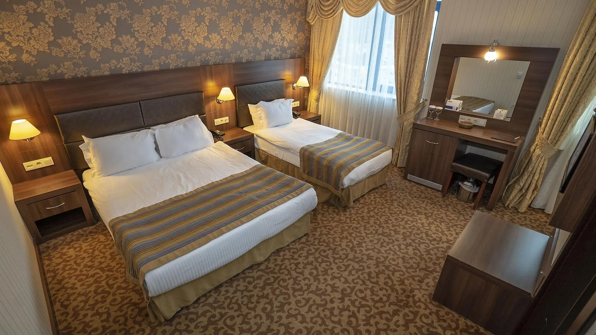 Rhiss Hotel Maltepe Istanbul 4*,